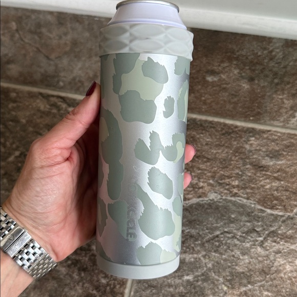 New Corkcicle snow leopard 16 oz tumbler and can cooler slim green gray cup - Picture 2 of 6
